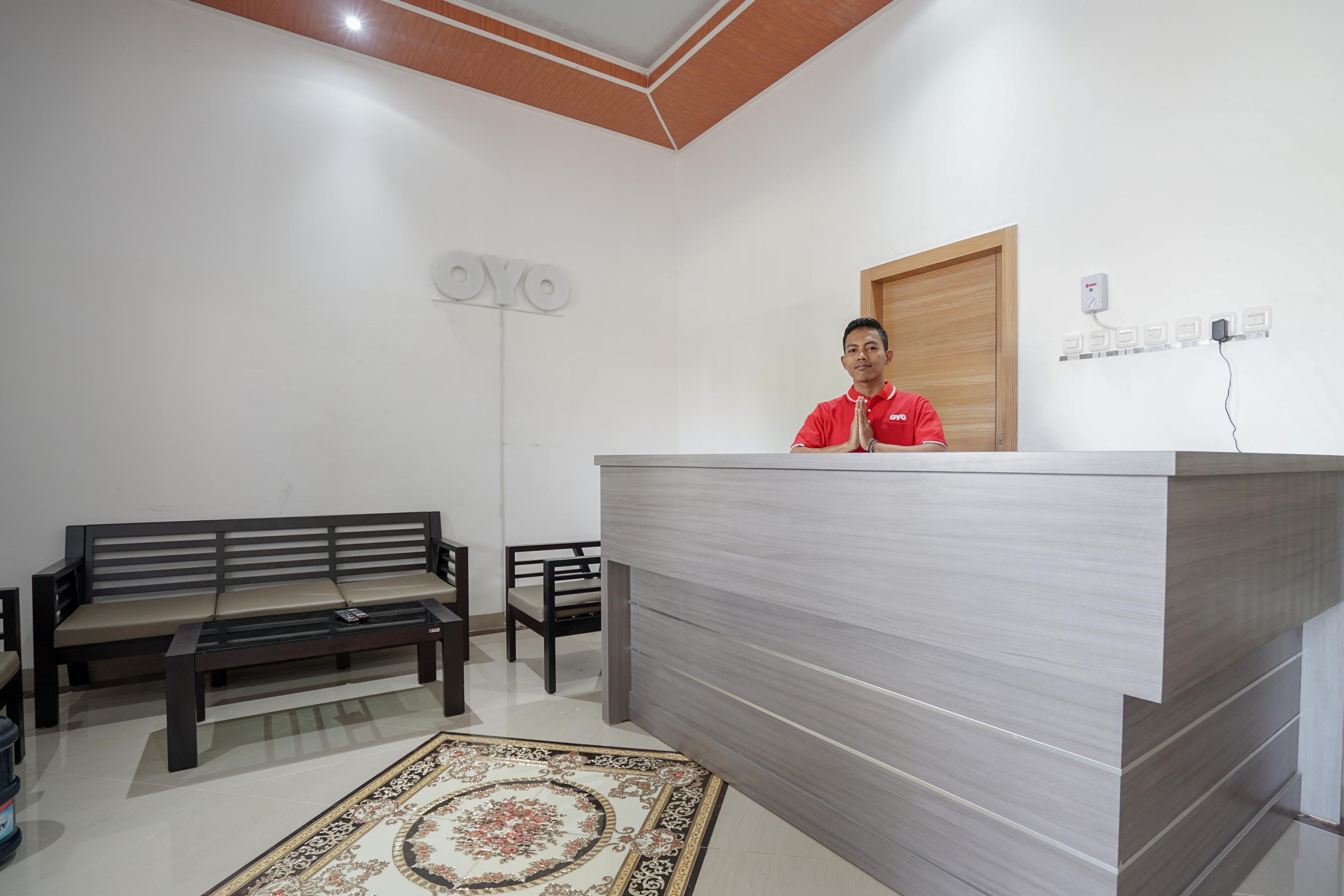 Reddoorz At Jalan Basuki Rahmat 2*