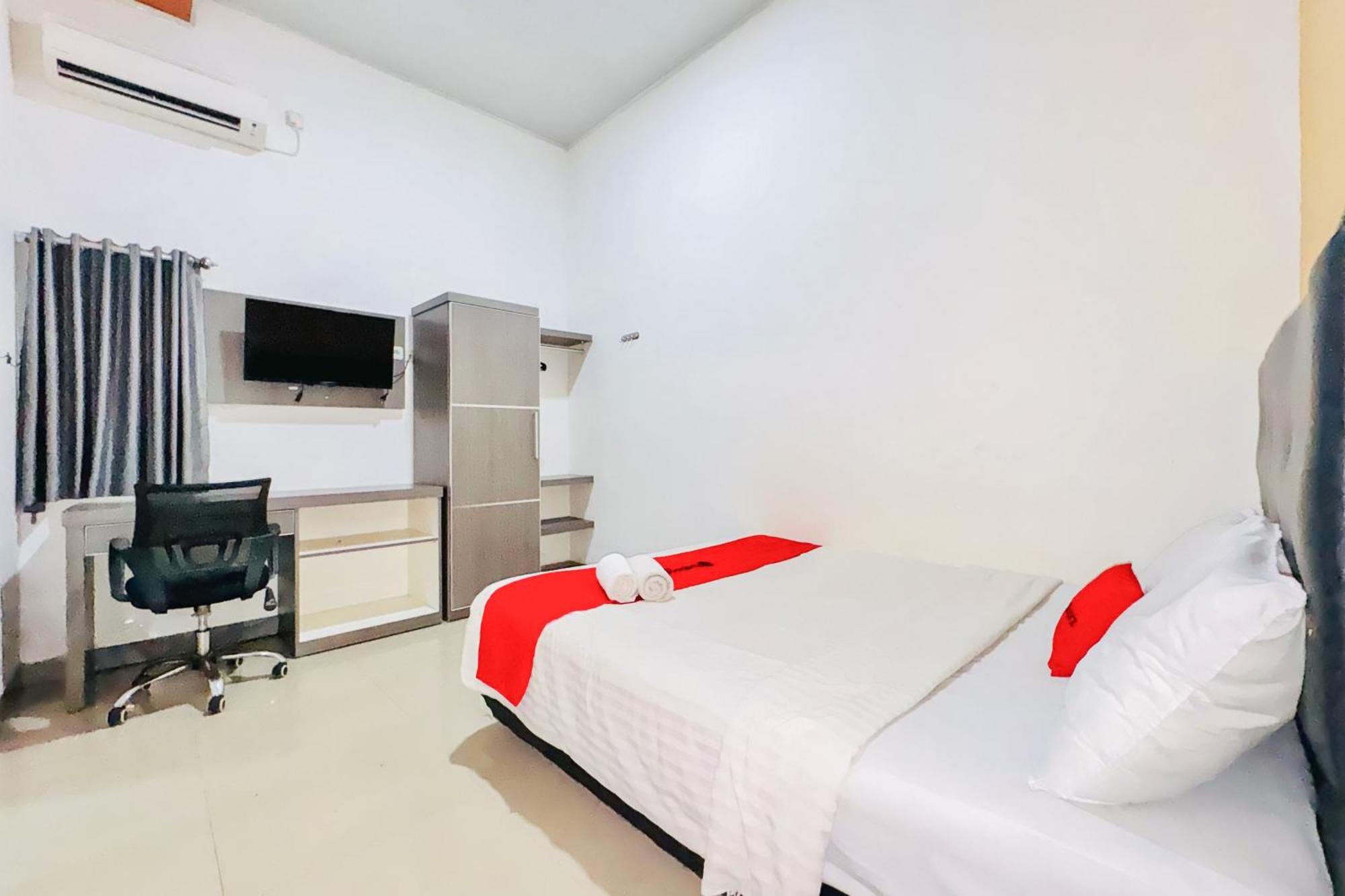 Reddoorz At Jalan Basuki Rahmat 2* Palembang