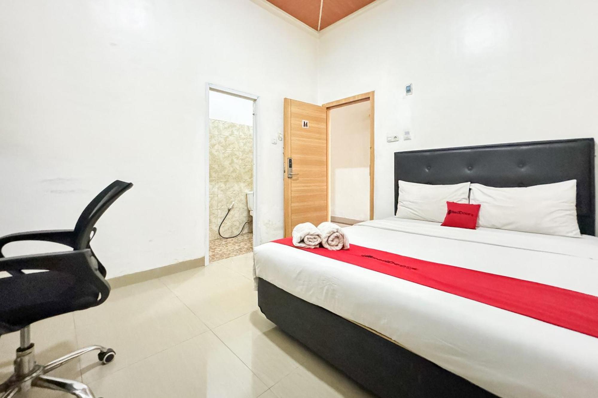 Reddoorz At Jalan Basuki Rahmat 2* Palembang