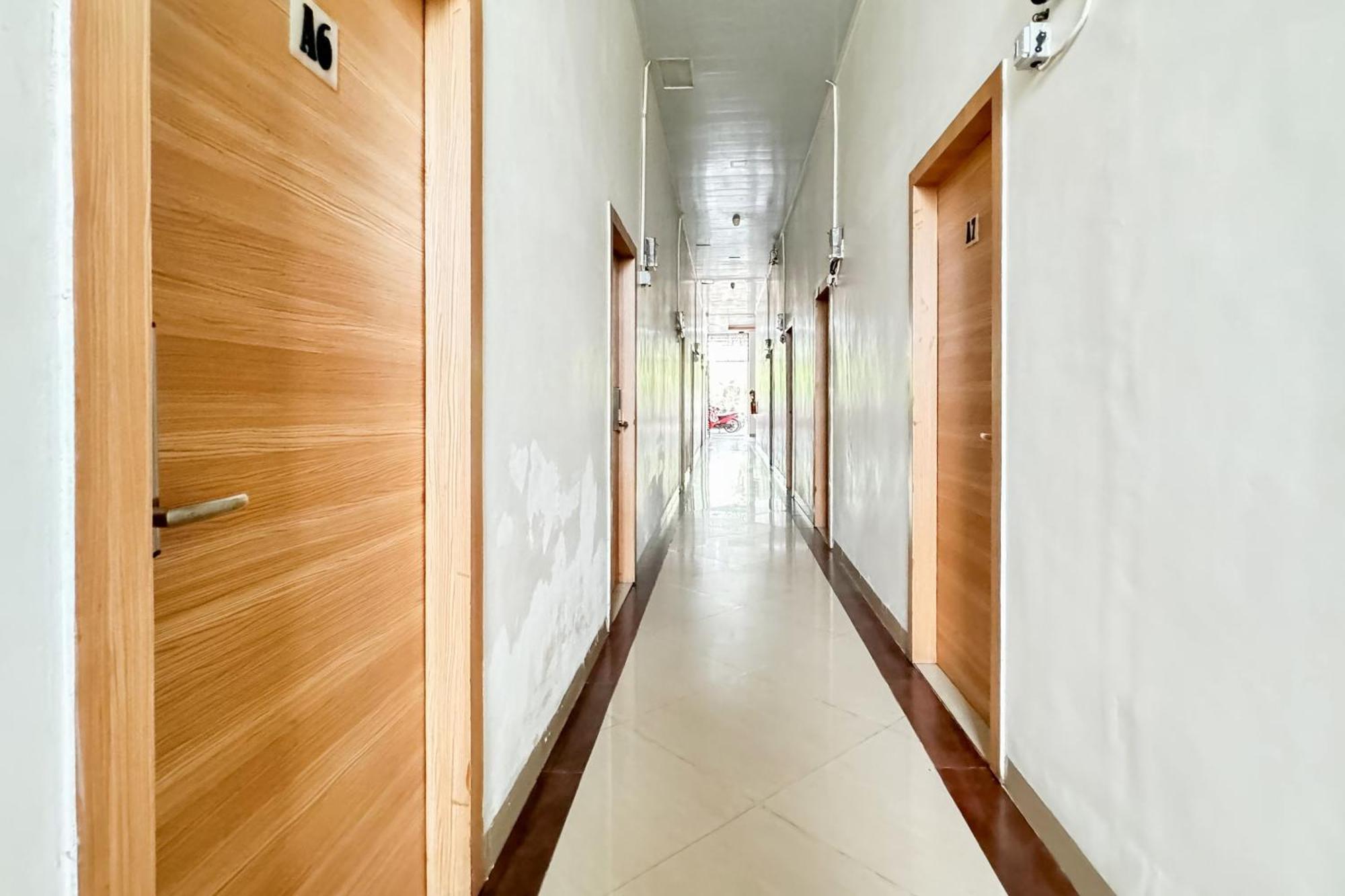 Reddoorz At Jalan Basuki Rahmat Palembang